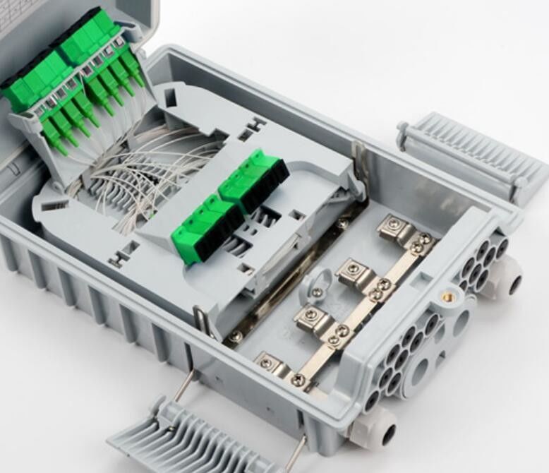 Joint Box Fiber Optic Outdoor Wall Ftth 2 Inlet + Mid-Span Port, 16 Outlet Untuk Kabel Drop