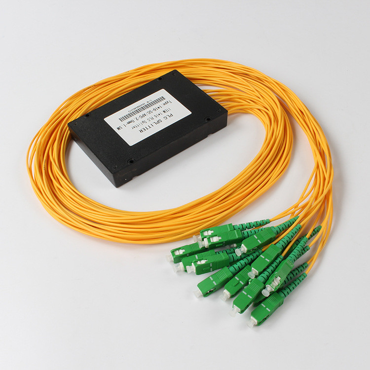 SC APC 1x16 PLC Fiber Splitter Optical PLC Splitter Untuk Televisi Kabel FTTX