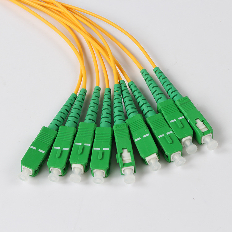 2.0MM Fiber Optic Splitter 1 X 8 PLC Splitter SC APC Box Branch 1.5Meter